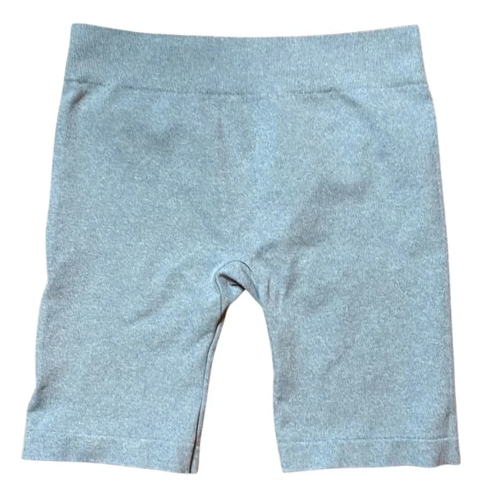 NWOT Free People Intimately Seamless Bike Short Heather Grey M/L NWOT